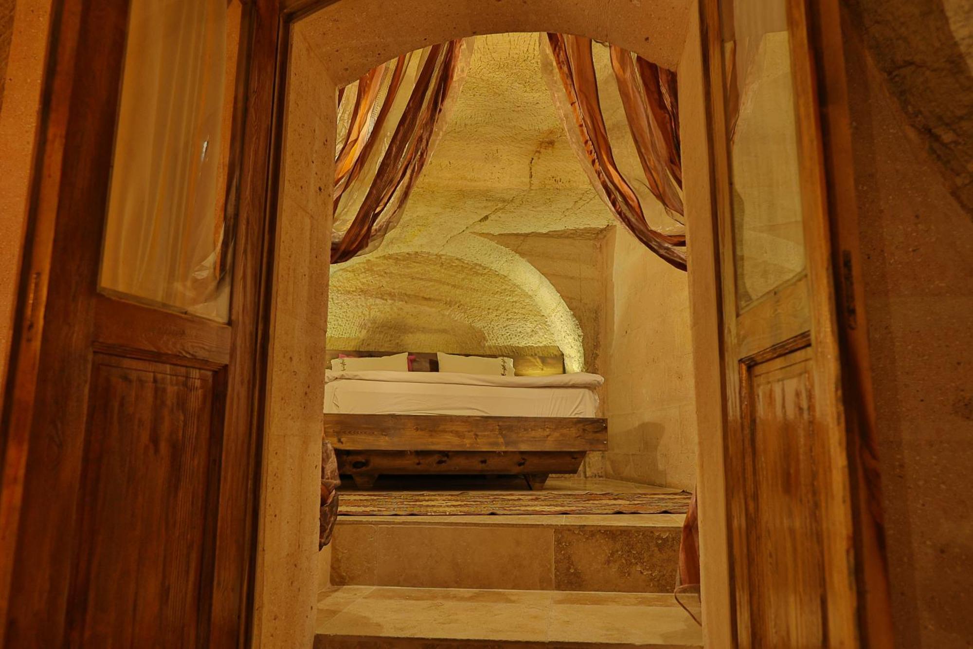 Demisos Caves Hotel Ургуп Экстерьер фото
