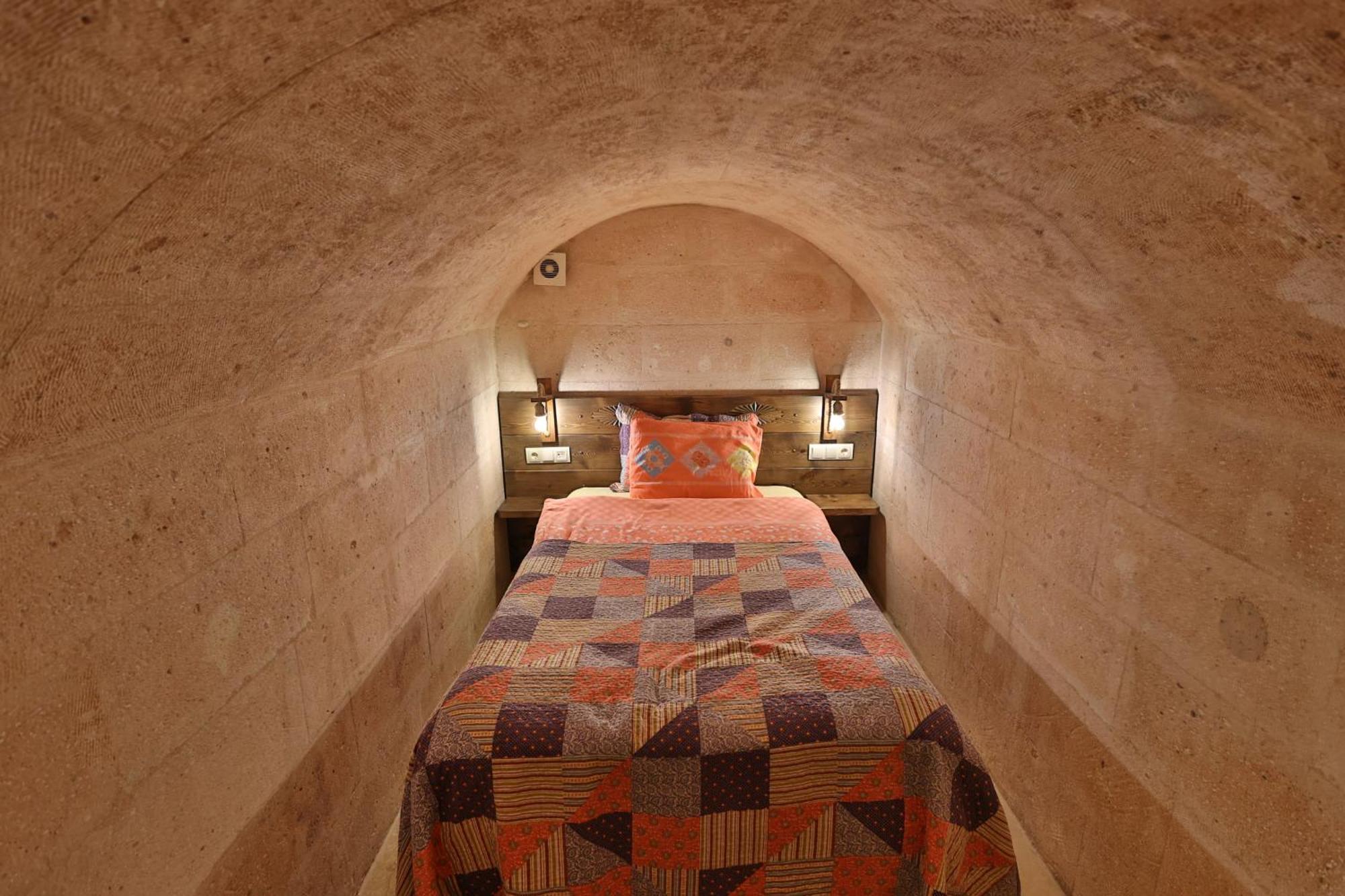Demisos Caves Hotel Ургуп Экстерьер фото