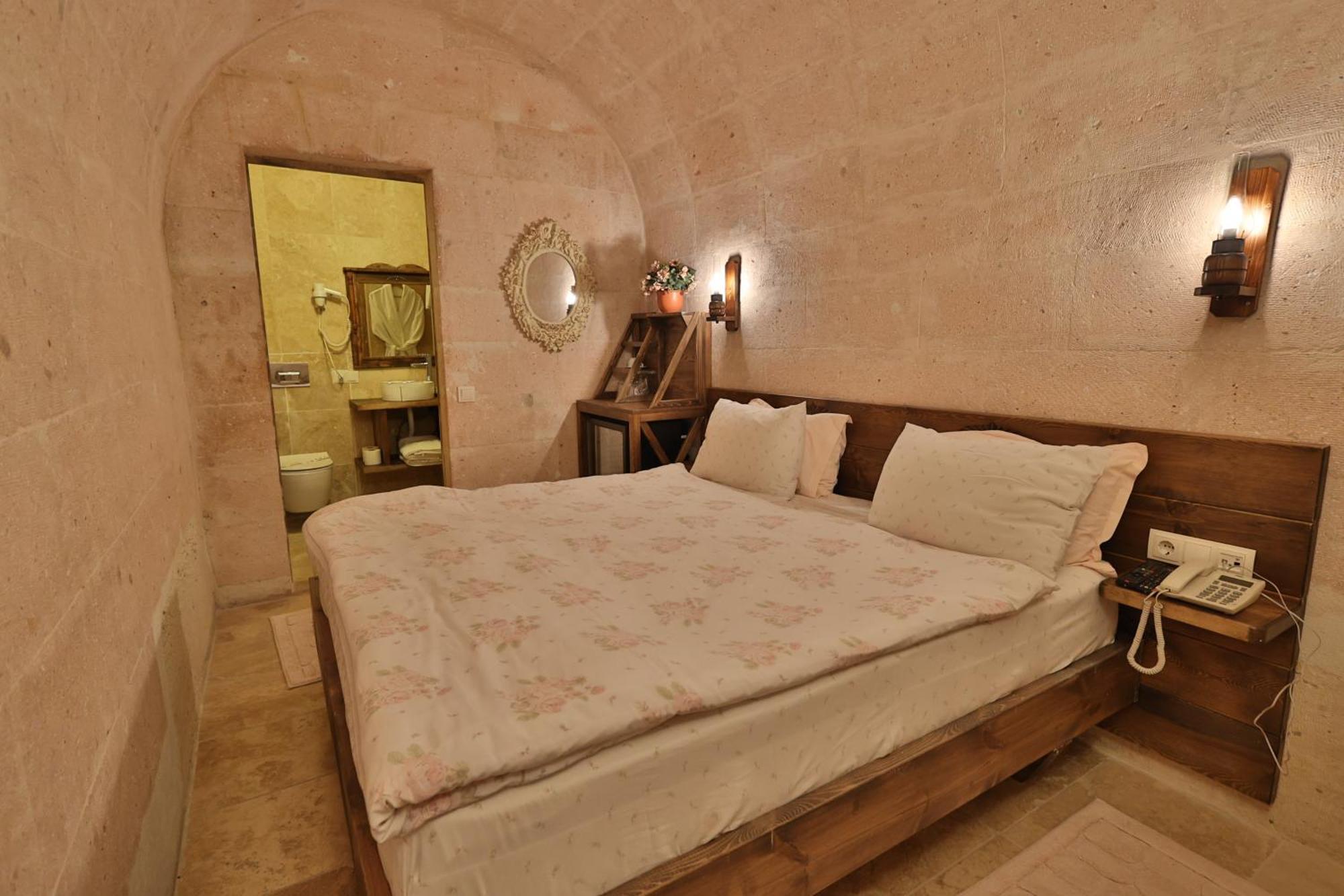 Demisos Caves Hotel Ургуп Экстерьер фото